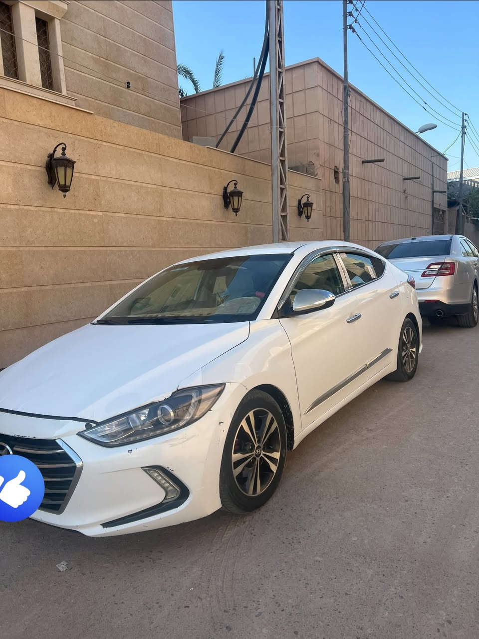 سلام عليكم للبيع الانترا 2018 وراد امريكي حادث جاملغ وبنيد جاهزه من كل شي سعر 130 للاستفسار على رقم ***********
