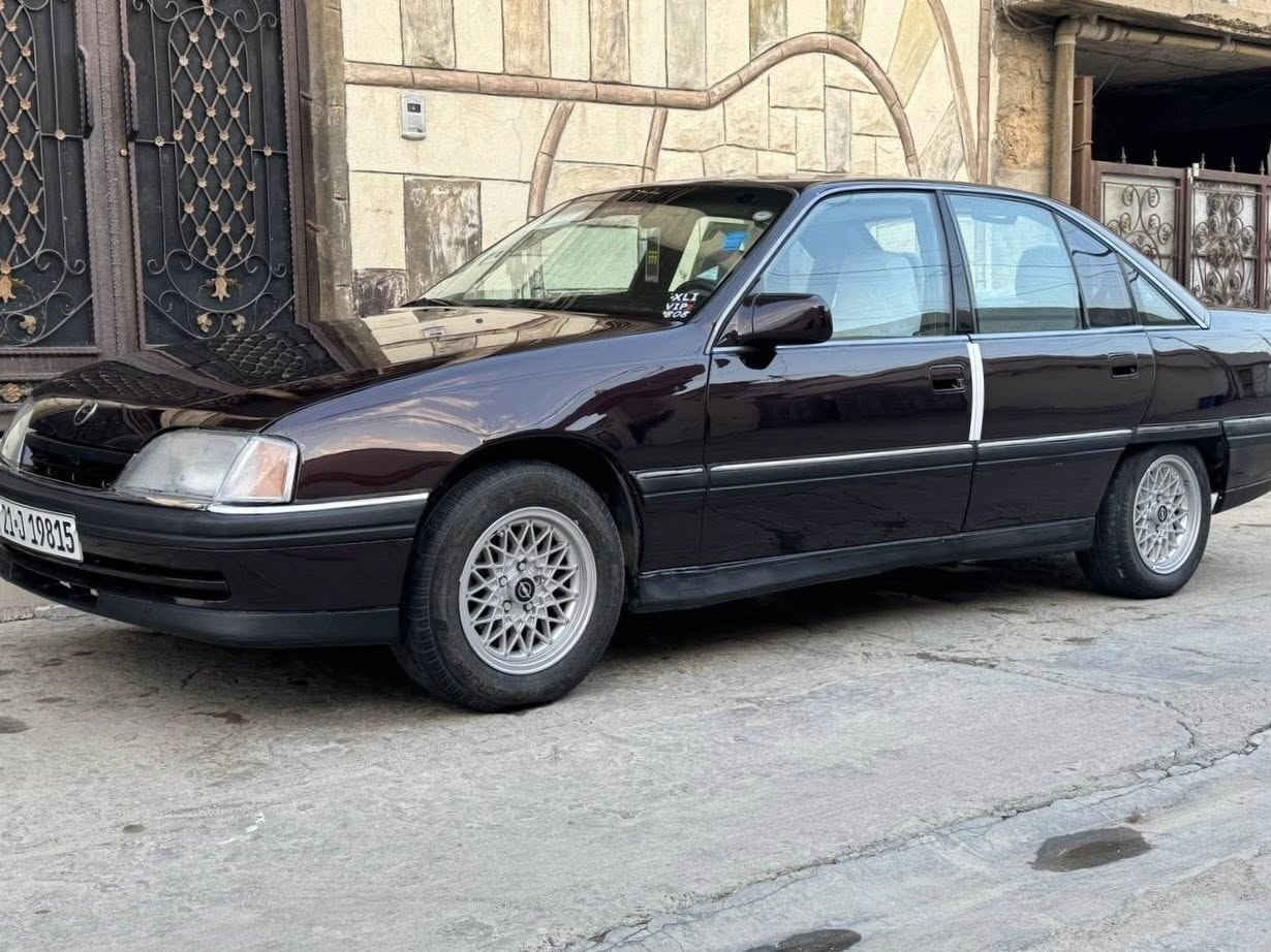اوبل اوميگا موديل 1992🚗
رقم سليمانية بسمى لحد 2031 
سيارا هزه جديد شرط تحويل وكال
كير اوتوماتيك و محرك 20 بيلادي
كير شرط محرك شرط لاصرف ولا بخار 
سيارا صبغ عام لجمليه بدون حدث 
مكان سيار كركوك شورجه قرب 
مطعم حمه ناصر الاستفسار اتصل ع
 سعر سيارا ( 45 ) ورق بي مجال 
آسيا ؛ ***********
كورك ؛ ‭0750 856 5593‬
