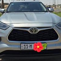 هايلاندر XLE • V6 ٣٥٠٠ • ٧ راكب VIP