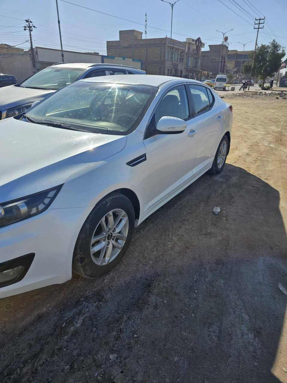 سلام عليكم كيا اوبتيما موديل موديل ٢٠١١مكينه ٢٠٠٠ تحويل مباشر مكانها واسط *********** تصال ع رقم 
سعر ١١٨ وبيها مجال سونار مرفق بالمنشور
