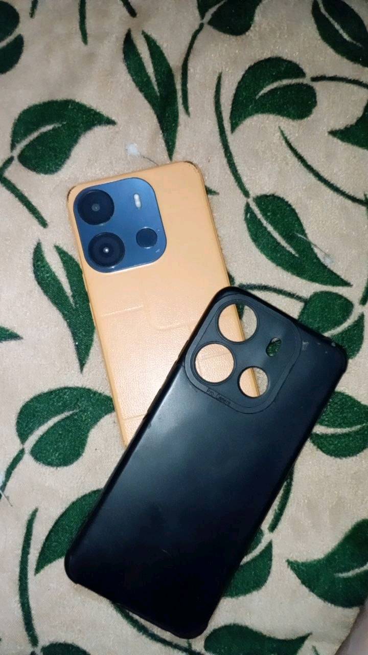 موبايل TECNO POP 7اصدار 12مستخدم 5اشهر نضيف فقط فطر في الزكة لحماية 
لون مميز برتقالي 🟠