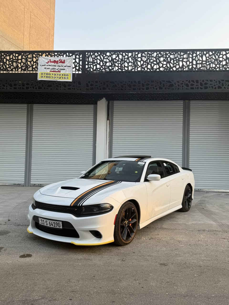 جارجر 2022 gt أورنج ادشن رقم بغداد
أرخص اورنج بلسوك‼️‼️‼️‼️
بدون رصعات بدون صبغ بدون تبديل بدون شخوط

بعده ريحه شركه بيها

لون :ابيض⚪️

الموديل :2022  . (خليجي) . 

الضمان : 3 سنوات او 60 الف كيلو متر . 

المحرك : V6.  3.6L .

ماشيه 45 الف كيلوا 

المواصفات :

نسخة ORANGE EDITION. 

خطوط طولية على الهيكل. 

مكابح رياضية برمبو خاصة بالون البرتقالي. 

جناح خلفي اسود. 

ويل قياس 20 انچ اسود . 

ستيرن رياضي . 

مقاعد رياضية من الشاموا مع خطوط بالون البرتقالي. 

نقطة عمياء . 

مصابيح أمامية زنون . 

كشافات الضباب زنون . 

المصابيح الأمامية مع LED . 

حساسات . 

شاشه كبيرة مع نظام ملاحة نفكيشن GPS .

الشاشة مع اوپشنات SRT . 

سستم صوت الپاين .

فتحت سقف (سلايد) . 

مقاعد أمامية كهربائية عدد 2 

ذاكرة لحفظ وضعيات الجلوس (ميموري) . 

مقاعد أمامية تبريد وتدفئة . 

مقاعد خلفية تدفئة . 

تشغيل عن بعد . 

ستيرن كهربائي . 

تدفئة ستيرن . 

محدد سرعة . 

تلفون بلوتوث . 

كاميرا خلفية .

مرايا متحسسة للاضاءة العالية .

كير شفتر بالستيرن . 

دخول ذكي (بصمة) 

السعر 325 وبيها مجال بسيط وبلعافيه ع ياخذها 

بغداد /الكرادة/ساحة كهرمانه

***********
