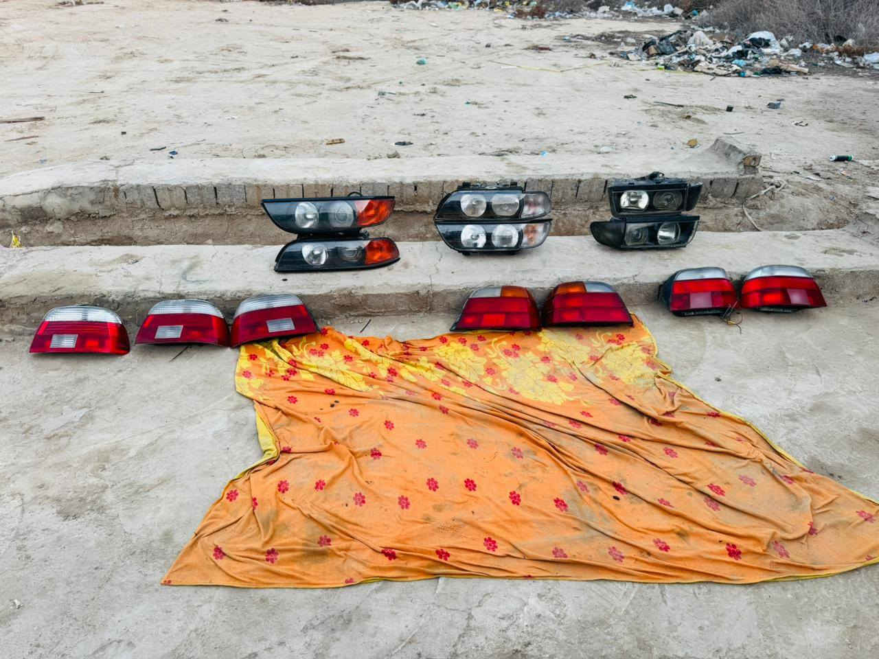 لايتات وبك لايتات صقر حاويه جديد وحصان كير كامل مكان بابل الحمزه الغربي للاتصال *********** او مراسلت صفحه
