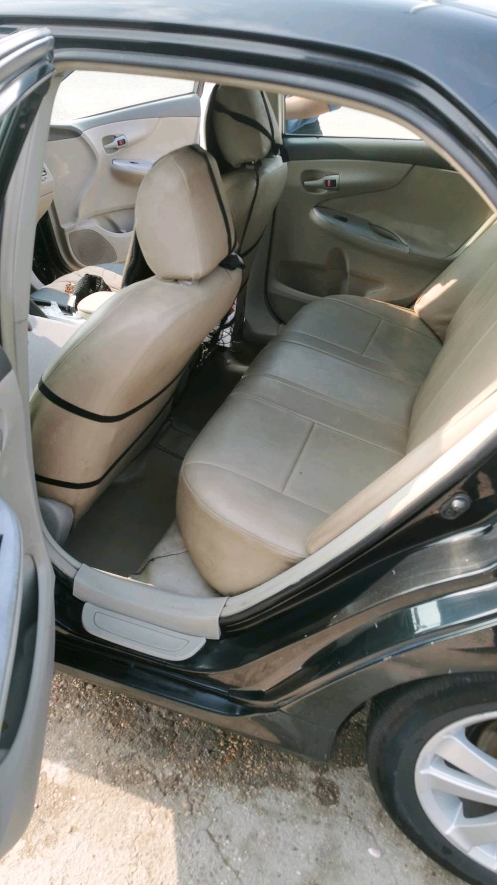 كورلا ٢٠٠٩ محدث بجم ١٣
وارد خليجي فول مواصفات.. فتحه.. مرايا كهرباء.. تحكم ستيرن.. شاشه.. كامرا خلفيه.. حساسات
محرك 180‪0
رقم بغداد
بأسمي سنوية لل٣٠ وهزه لشهر الثاني ٢٦
بيها بنيد مبدل ضربه براس الجاملغ مبينه  دواخل مكفوله 
وبيها صبغ بالجنطه براس الجنطة من فوك  
سيارة حلوه ترايها وين متريد تبريد ثلج بستم 
حدادية جديدة السيارة  مكينة وكير مكفول  
السعر  ١٠٥ مجال قليل 
078‪17844457
