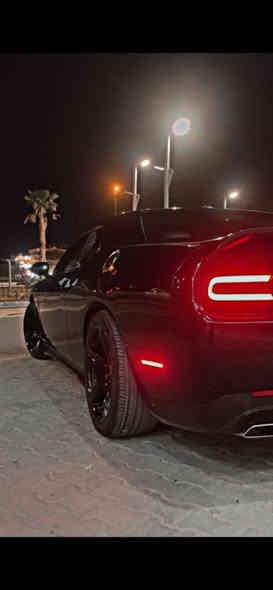 جالنجر 2018v6 
ماشية 85 
سيارة على ايدي وكلش مداريه مال جناي باسمي 
غرفة جديدة 
بولش وعناية جديدة 
ادامة كاملة للمحرك جديدة 
سيارة سحبه ابد مو مال ستة ماشاءالله 
مواصفات تشغيل عن بعد  بصمات عدد 2 قطعتين  تبريد مناخ منفصل  شاشة كار بلي جام اوتو وضع سبورت لايت زنون وكشافات هيلكات كت كامل دايمون ويل 20 نجمة 
تحكمات ستيرن وباقي مواصفات معروفة 
حادثه بداية بنيد وجاملغ السايق وبالعراق انطخ جاملغ السكن 
سعر 158 وبيه مجال 
***********. بغداد
