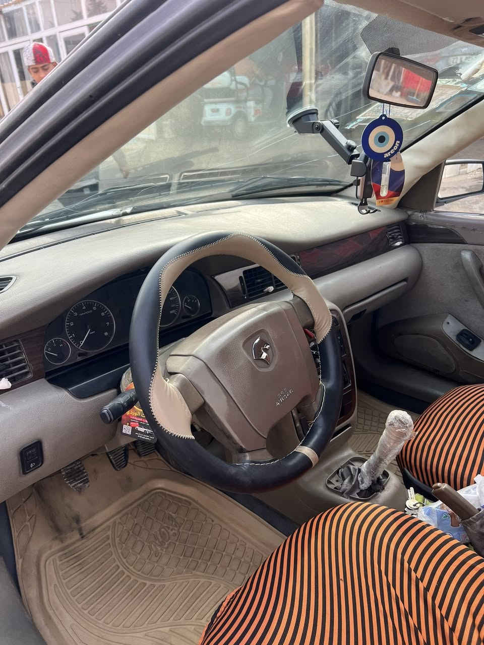 سلام عليكم سمند موديل 2012
 جاهزه تبريد تخم تاير كشنات مغلفه جلد حداديه 95 بلميه كهربائياته كله شغاله السعر 38 وبيه مجال بصيط  حك الجيه *********** مكاني الكاظميه
