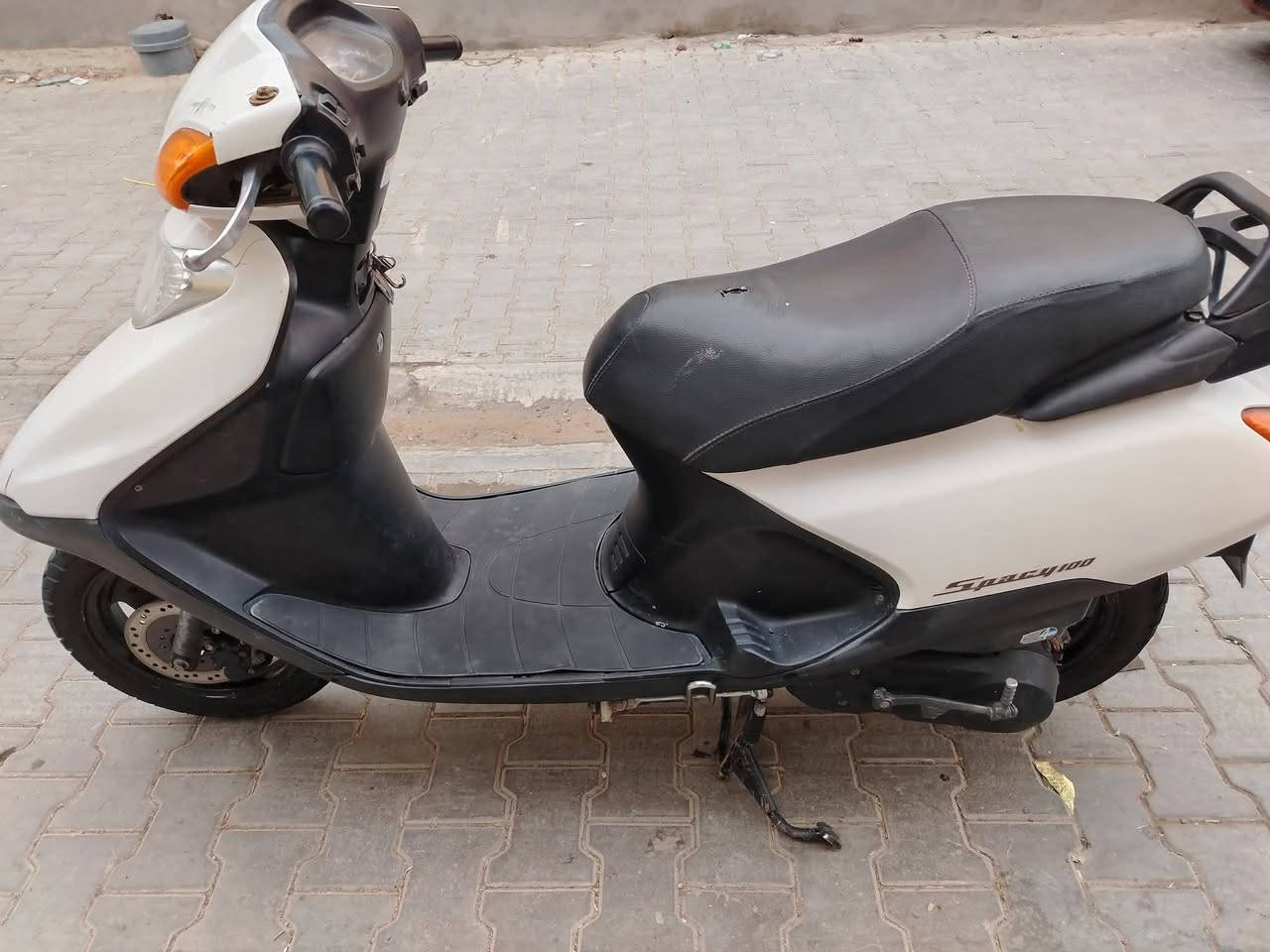 ‏‪***********‬‏للبيع 
السلام عليكم
