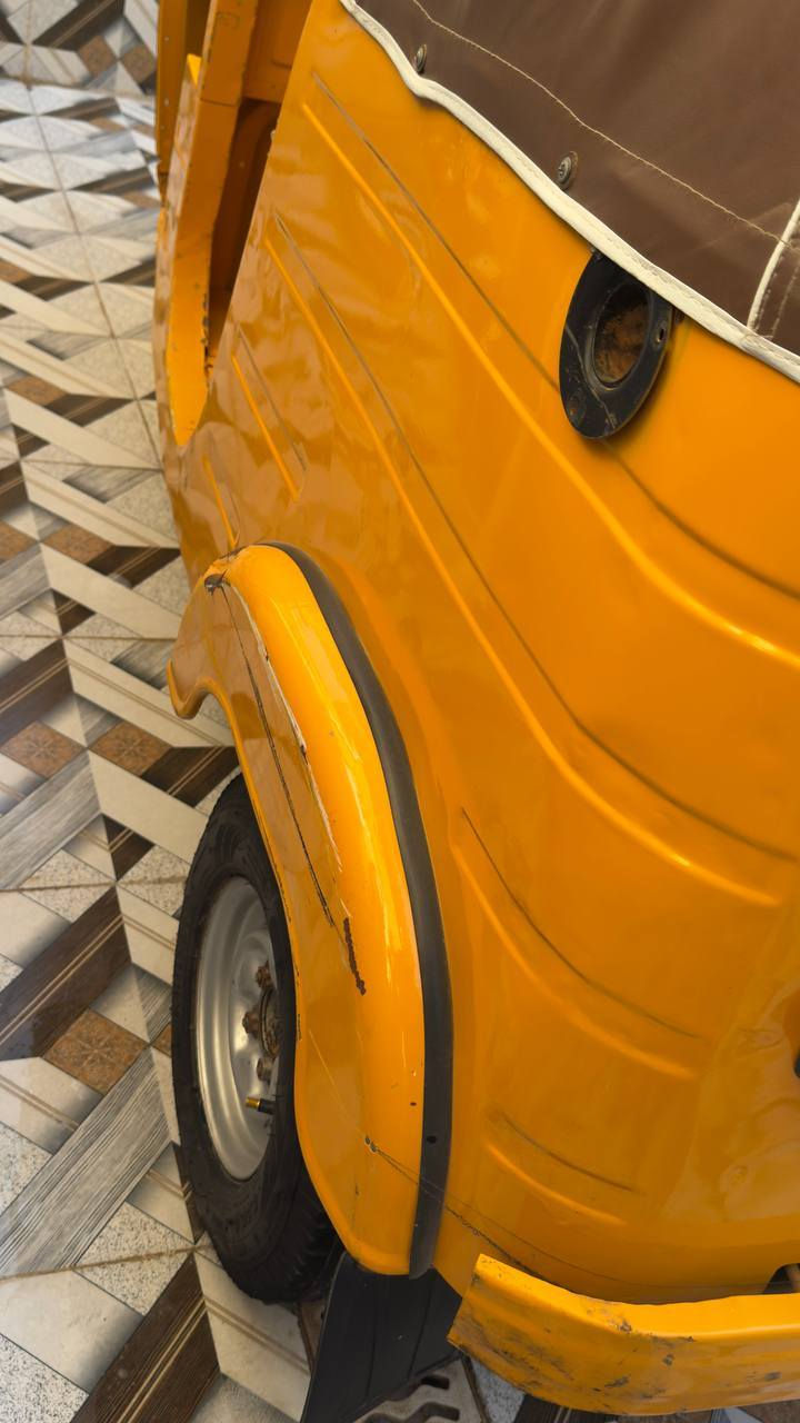 سلام عليكم
تكتك اللبيع مديل 19شهر 11رقم واسط مداور يمتة ما تريد تعمير عام التكتك سابقا كفالة عامة بيها بس لغد بيها مكينة  20 مكان واسط مركز مدينة
***********
