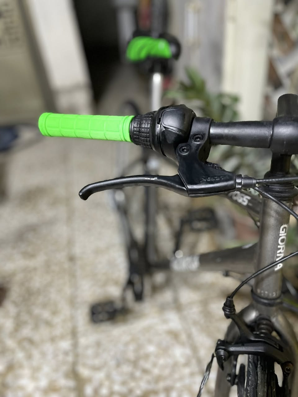 بايسكل GIORNA
حالة ممتازة 
كلشي شغال، ناقص فقط بريك خلفي
السعر: 70 الف قابل للتفاوض
الموقع: بغداد الامين الثانيه
   ***********
