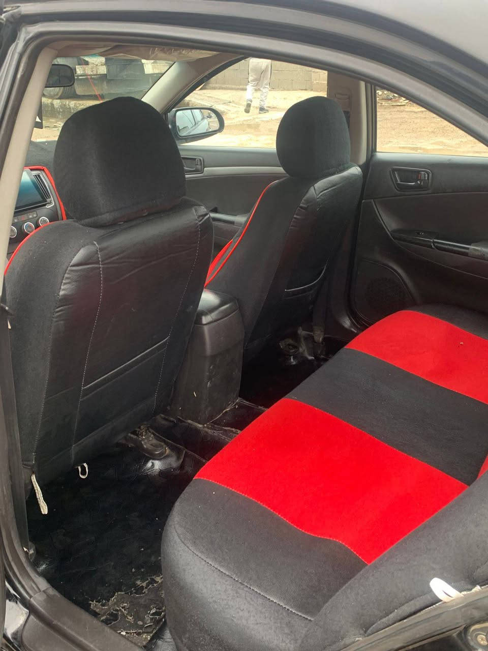 سلام عليكم سوناتا موديل 9ممكينه 2400سياره جاهزه وارد كوري السعر 105وبيهامخال المكان واسط العزيزيه ***********
