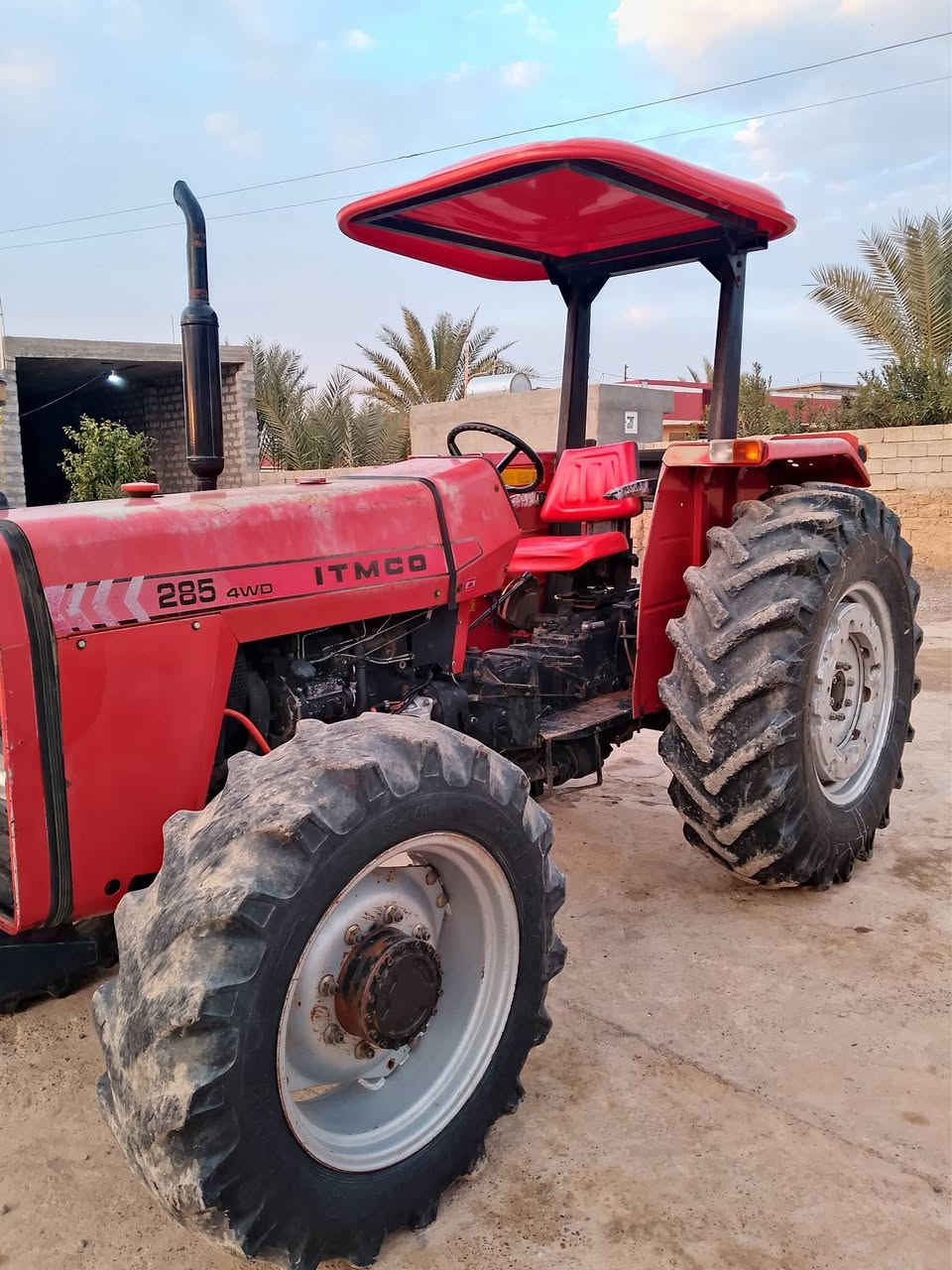 تركتر دبل أكسل أيراني 
موديل 2014  رقم وسنوية دهوك للــ 2027 
تريد تحويل تريد وكالة 
طخم تواير خلفي جديد 
السعر 105 وبيها مجال 
المكان صلاح الدين الشرقاط 
الاستفسار  ***********
