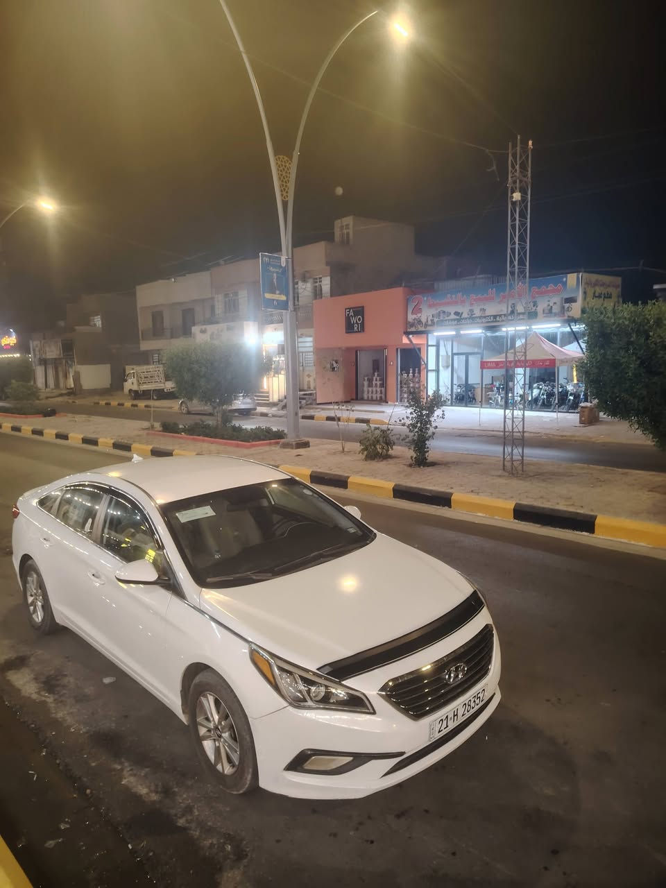 سلام عليكم
سوناتا مديل17وارد امريكي 
كير محرك بحاله جيده 
سياره بيها تكشير بلجنطه وبل قماره 
***********
