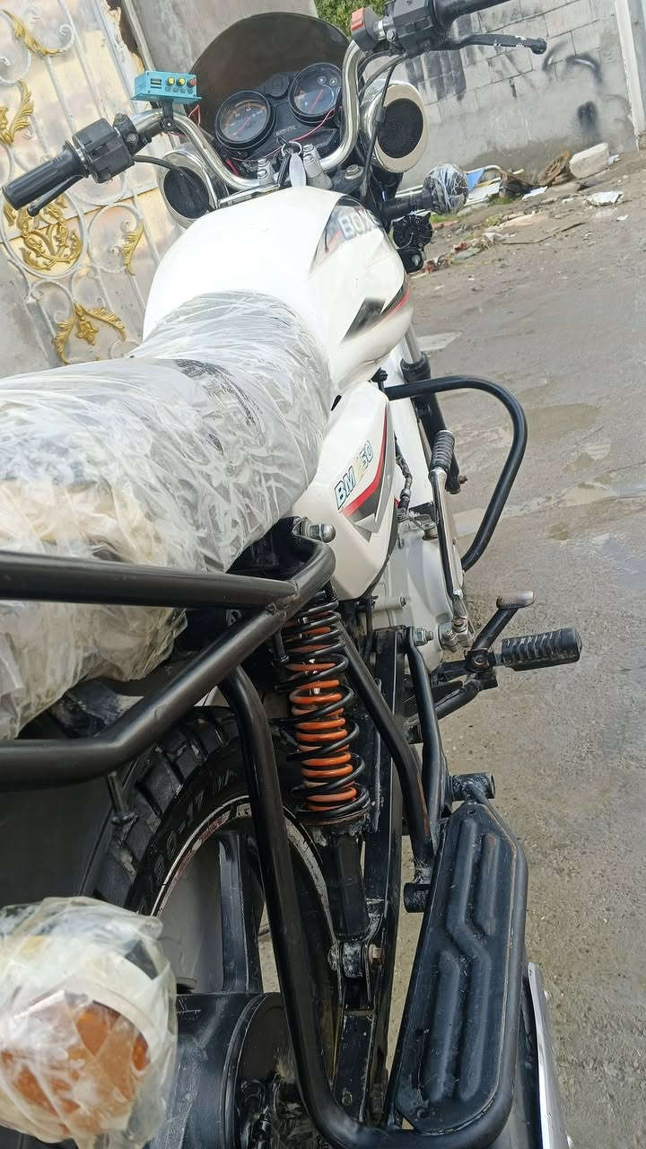 سلام عليكم شباب شباب دراجه بوكسر موديل 20 مكفول كفاله عامه المكينه مكفوله كفاله عامه دراجه طامله عل اخير اوراق كامله شرط الترقيم سعر واحد وربع مكانها ديالى للستفسار ***********
