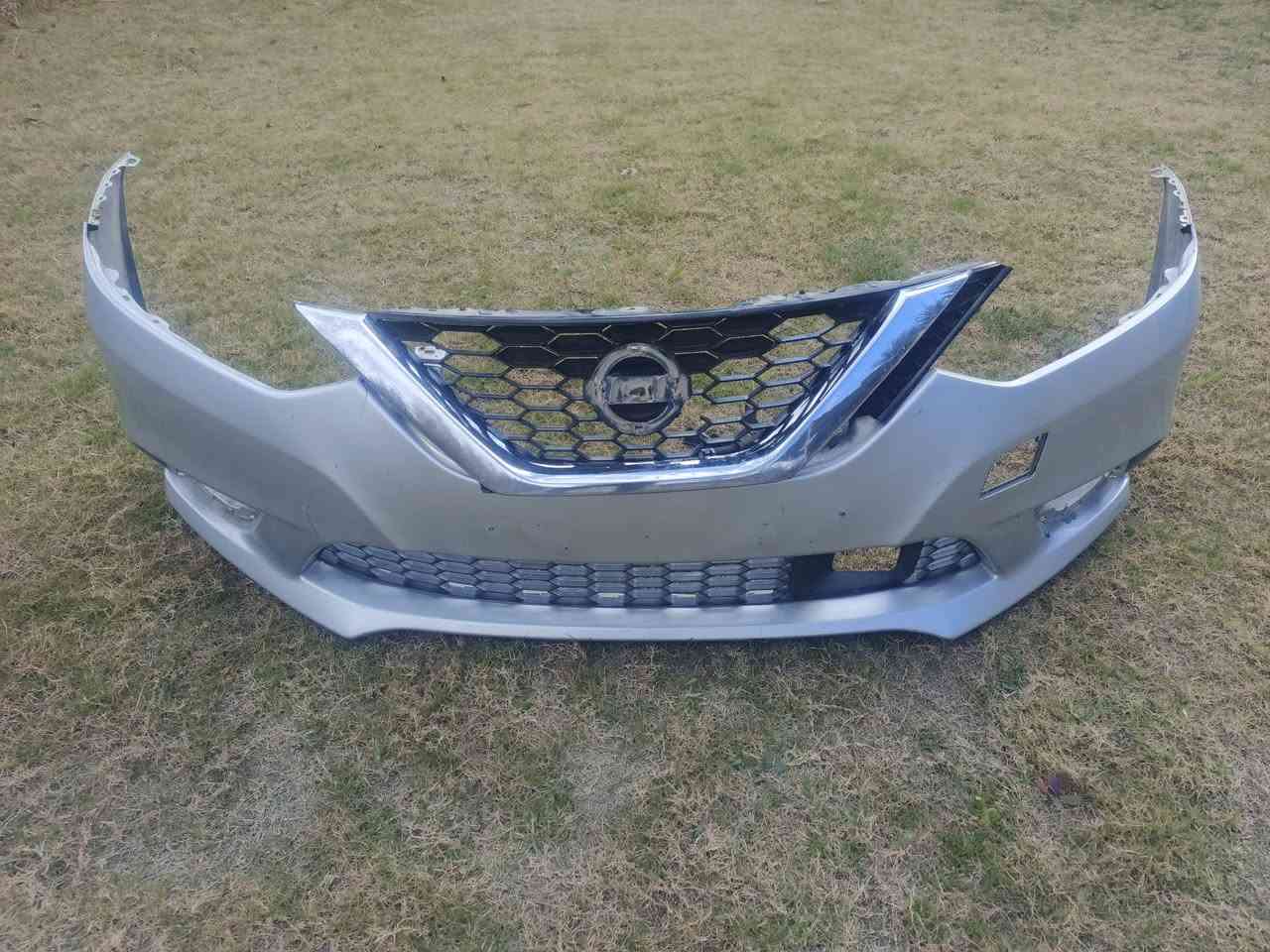 دعامية امامية بلادية مع الشبابيك   سنترا 19 امريكي  
لون سلڤر 
بيها فطر صغير موضح بالصور 
السعر 150 
بغداد / الدورة 
***********
