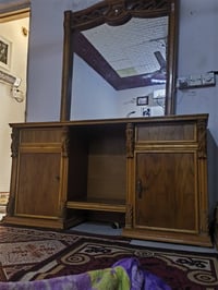 ميز للبيع شغل درجه اولى تزگام  السعر 150 07726462123