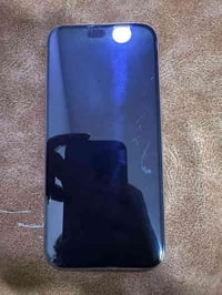 ايفون 16pro max ذاكره 256  بطاريه 100  جهاز جديد كلش بس ضهره مفطور موض...