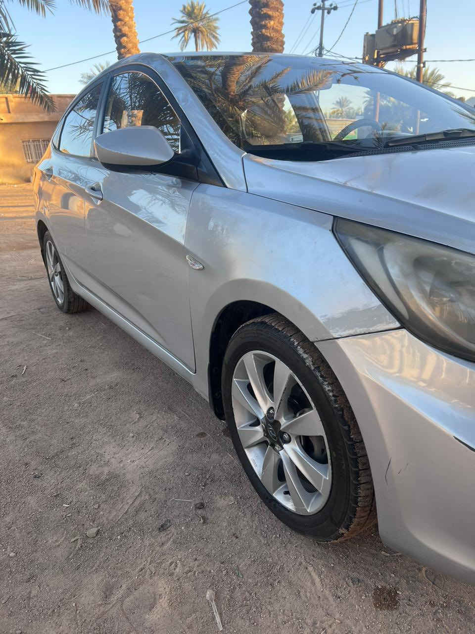 السلام عليكم اكسنت 2013السيارة باسمي الجاملغ الامامي صوب اليسره بي صبغ ويم قبق البانزين الجاملغ بي صبغ محرك 1600 جاهز حدادية جديدة السعر 85 وبيها مجال تواصل اتصال او واتساب فقط ***********
