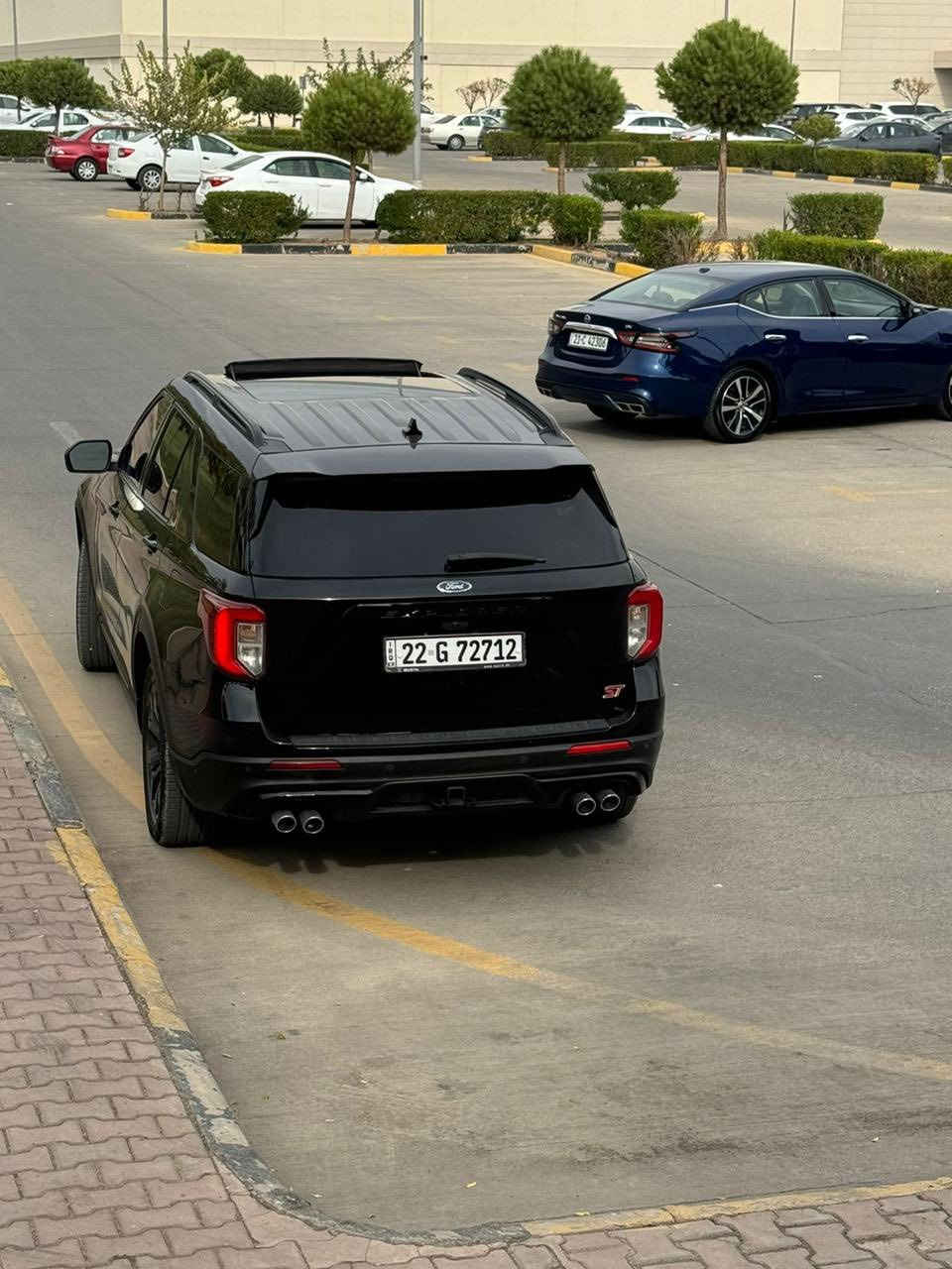 فورد اكسبلورر  مواصفاتST موديل2020
مكينه6 سلندر توين توربو
فول نواصفات1/1
دبل اكسل
بانوراما
كشن مساج وتدفئه وتبريد
شاشه الحجم الكبير
كشن خلفي كهرباء وهيتر
4 كامرات محيطيه
وباقي المواصفات المعروفه للفورد st
السياره بدون صبغ
بابين السكن مبدلات نفس اللون 
الضرر موضح بالمنشور
مكان السياره سليمانيه
***********
***********
