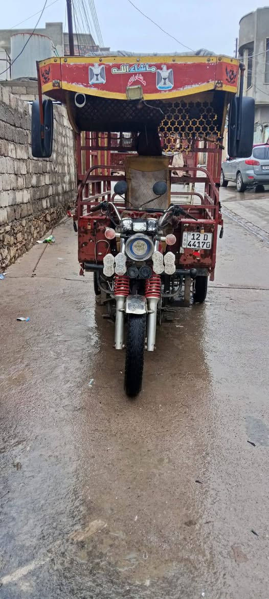 السلام عليكم 
ستوته للبيع 2017
مرقمه سنويه باسمي 
نظيفه سعرها مليونين وبيها مجال
مكاني موصل الايمن
اتصل وتدلل ***********
