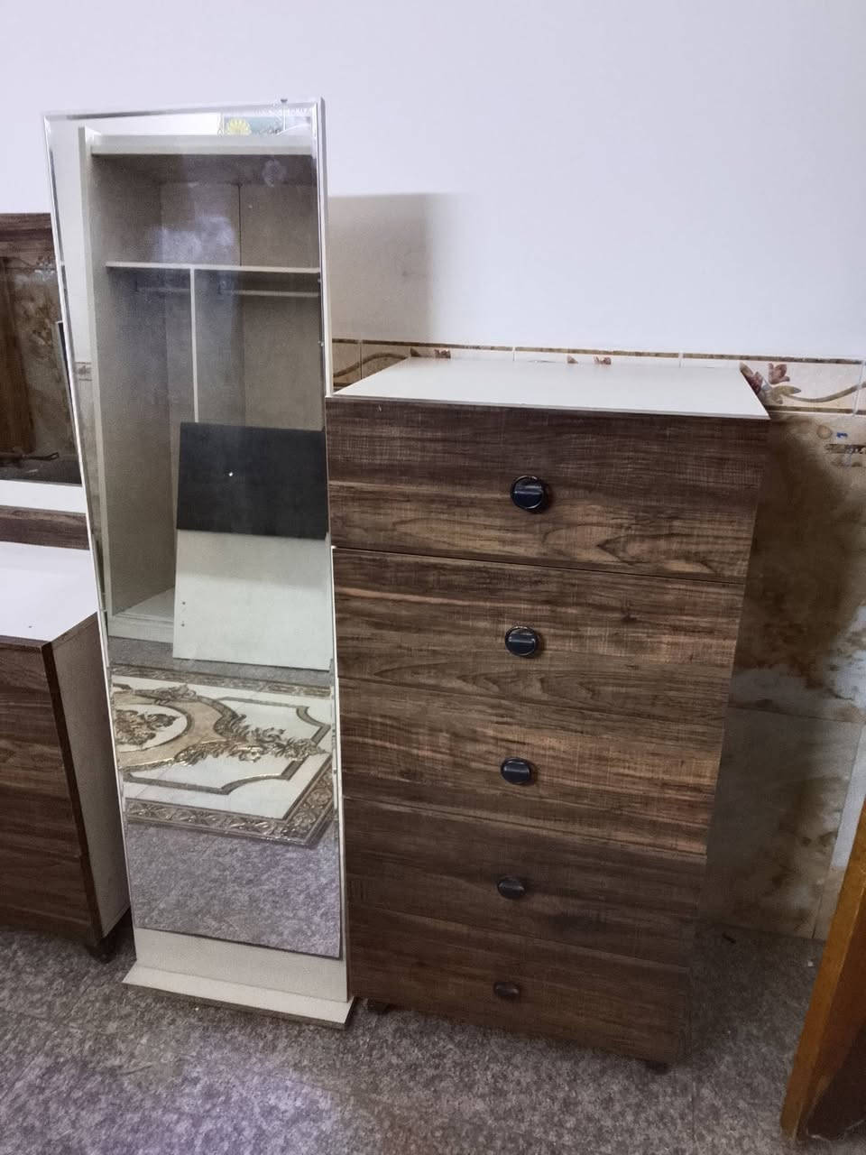 غرفه تركي مستعمل نضافه 90 نضام سلايت ماركه ثكيله حيل
السعر 550 قفل 525
وي الشد والنقل داخل بغداد مجاني


**إذا كنت صاحب هذا الإعلان وتريد حذفه لأي سبب، رجاءا أرسل رسالة إلى الدعم الفني**
