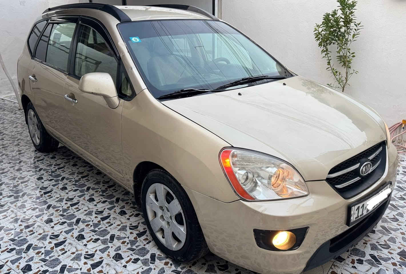 سلام عليكم
للبيع كيا رندو موديل 2008 محرك 2700 
6 سلندر رقم بغداد دولي بأسمي تحويل مباشر سنوية وهزة جديدات سيارة جاهزة من كلشي ونظيفة ماشية 136 الف مصبوغة حزام وجزء بسيط من القمارة بدون ضرر وبدون دواخل تبريد ثلج قطعتين تبريد تدفئة شغالة سعرها 88 وبيها مجال بسيط جداً مكانها الرمادي للاستفسار اكثر الاتصال بالرقم ***********
اعتذر عن البيع بالتقسيط
