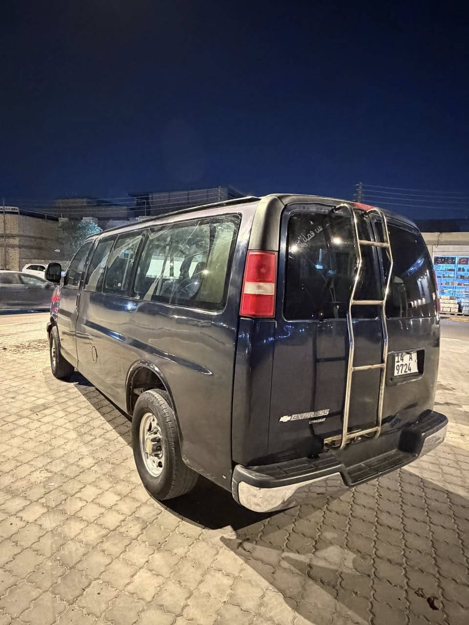 سلام عليكم

فان موديل 2008 بترة 11 راكب 
فحل 8 برغي كير 1000 مكينة 6100

جاهزة كير مكينة حدادية تبريد تدفئة كفالة

وارد امريكي حادث مدكر وبنيد 
وبيهة طخة بلباب وعندي باب جديد انطي وي السيارة

رقم بصرة حرة 

للاستفسار 
***********
