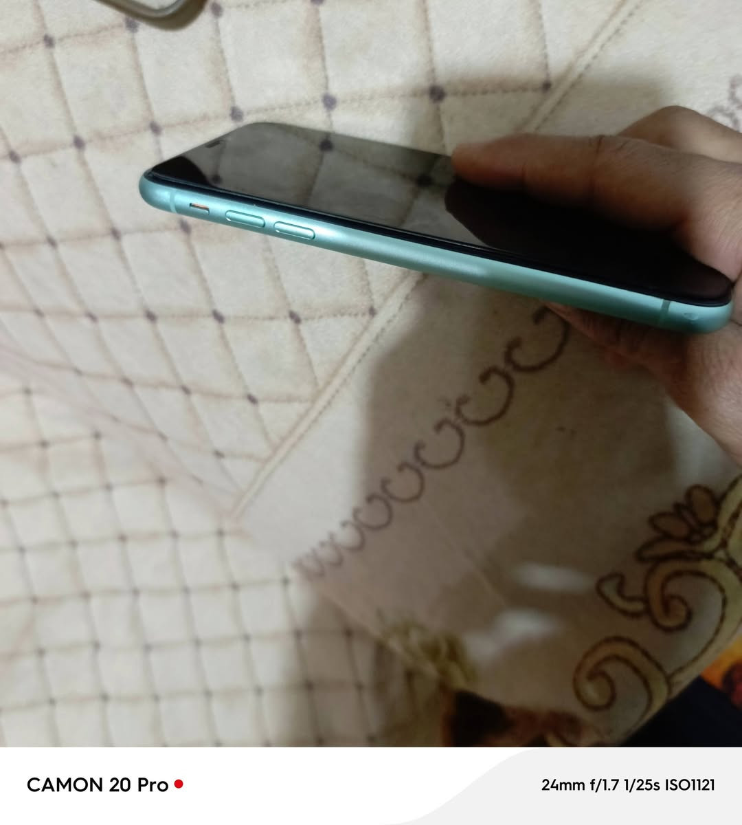 السلام عليكم
للبيع آيفون 11عادي ذاكره 128 جهاز نضيف حيل بطاريه 85 فيس ايدي شغال مكفول السعر 300وبي مجال بسيط مكاني حله ورديه ***********
