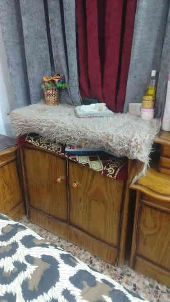 السلام عليكم غرفه تسكام للبيع خشب درجه اولى عراقي 5 قطع السعر 750 وبيه مجال مكان النجف الكوفه شارع المعمل   للاستفسار ***********
