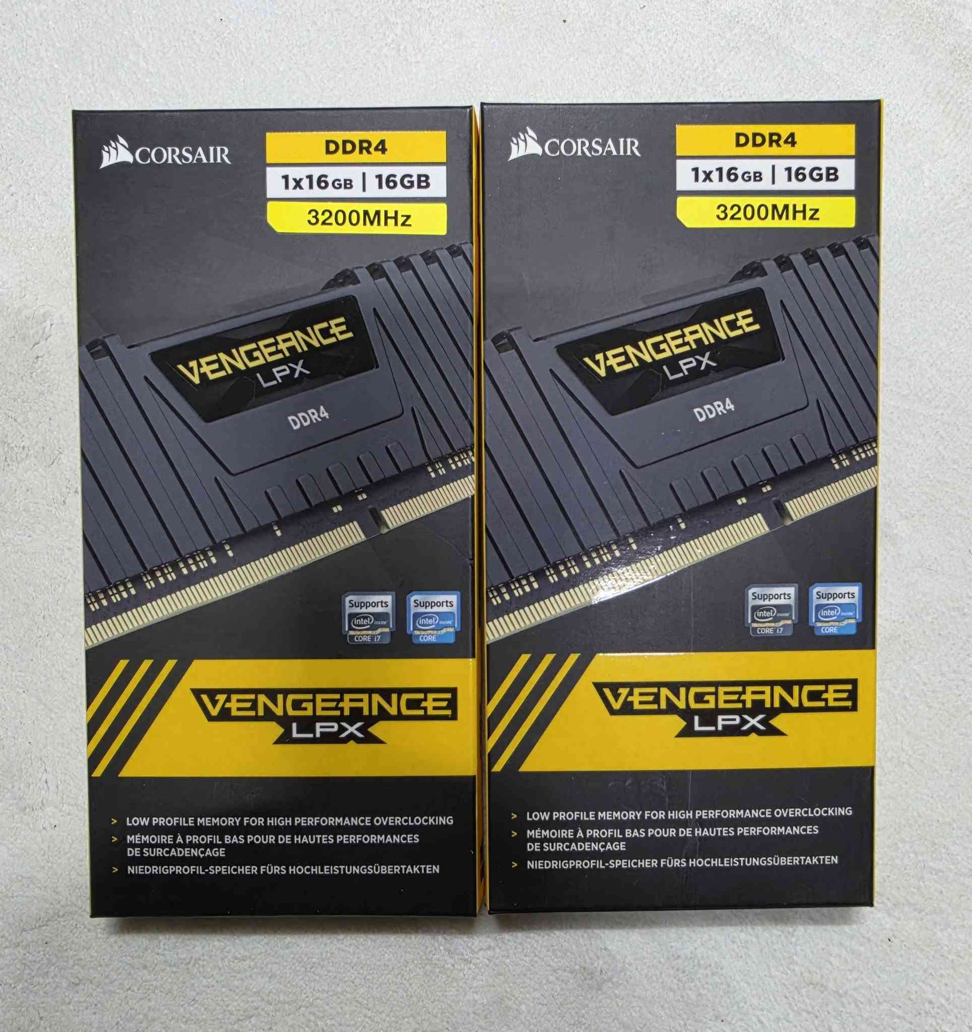 سلام عليكم 
قطع حاسبه للبيع ..
 قطع جديده و مستخدم..

هارد جديد Lexar NM620 1T 3500MB/s
سعر هارد 200 الف / ضمان شركة كيستون

رام جديد CORSAIR DDR4 2×16 3200
سعر رامات 350 الف / ضمان شركة كيستون

بورد جديد  ASUS PRIME H610M-K D4 ARGB
سعر بورد 185 الف / ضمان شركة كيستون

كرت جديد ASUS DUAL OC 5060 8G
سعر كرت 550 الف / ضمان شركة كيستون

راك جديد KODAK M.2 NVMe
سعر راك 30 الف

كرت شاشة مستخدم XFX RX 5700 XT 8G
سعر كرت 250 الف

معالج مستخدم RYZEN 5 5600
سعر معالج 125 الف

بورد مستخدم GIGABYTE B450M S2H ARGB
سعر بورد 100 الف

رام مستخدم 2×8 16G 3200
سعر رامات 75 الف

كيس مع بورد سبلاي مستخدم 
كيس مع 3 مراوح RGB / بور YKS 450W
سعر كيس مع بور 100 الف


**إذا كنت صاحب هذا الإعلان وتريد حذفه لأي سبب، رجاءا أرسل رسالة إلى الدعم الفني**