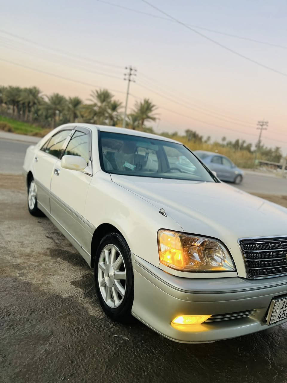 السعر ١٦٥ وبيها مجال بسيط
السلام عليكم

كراون ملكه 2002 كفاله

رقم بآبل نكليزي بسمي مداور ثاني يوم السياره اخت الزيرو 

شاصي 75مكينه ديفور الكبير 

تحويره نجف فوك جوه

4دكم 

تبريد خلفي 

ثلاجه 

برده خلفيه 

كراسي 4كهرباء 

تخم تاير جديد 

حداديه جاهزه

سياره جاهزه من كلشي 

المكان بإبل الرقم ***********
