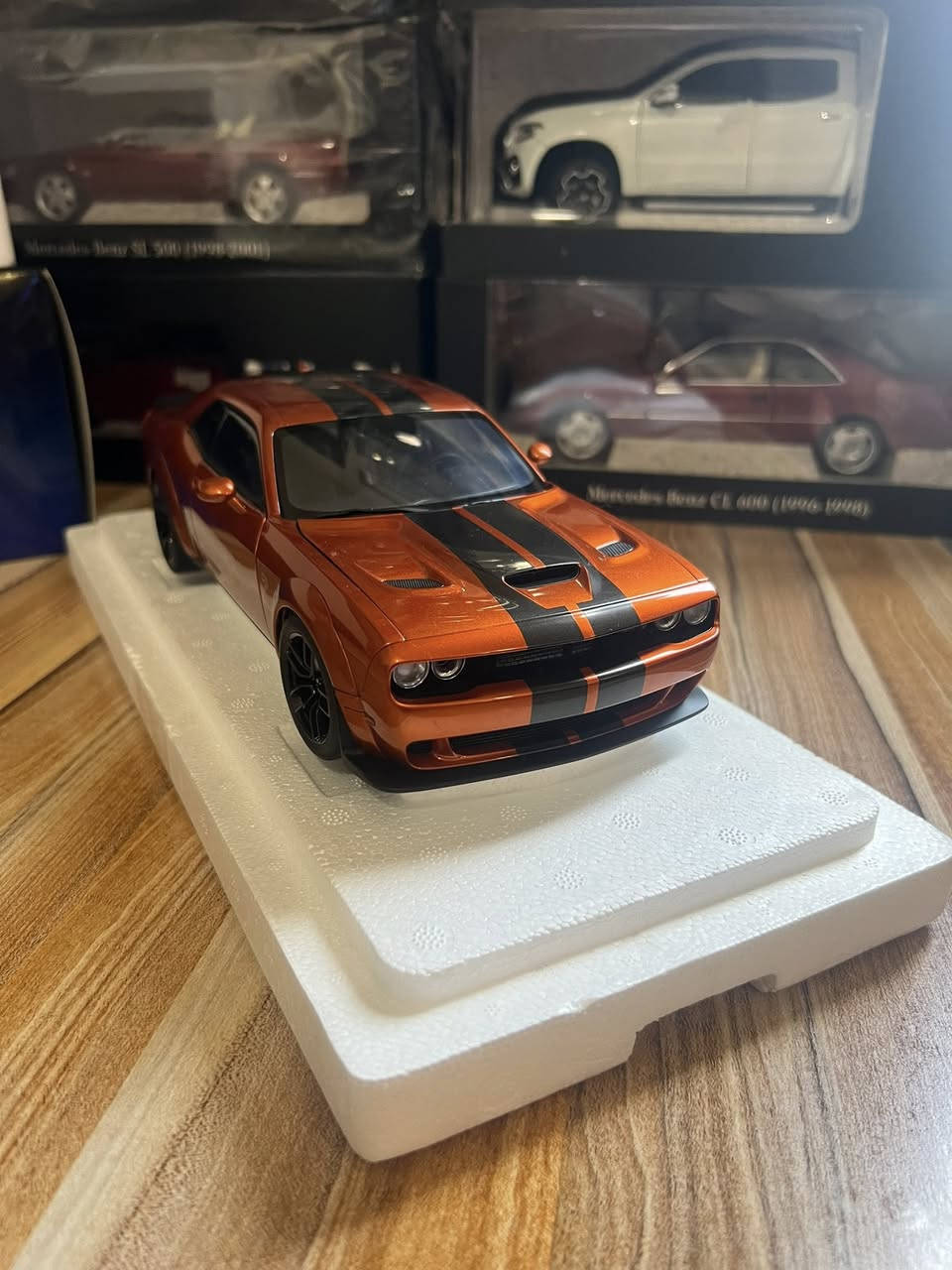 مساء الخير اصدقائي
1/18 
Autoart
Dodge challenger srt hellcat 
مشمشي 
السعر 240$


**إذا كنت صاحب هذا الإعلان وتريد حذفه لأي سبب، رجاءا أرسل رسالة إلى الدعم الفني**
