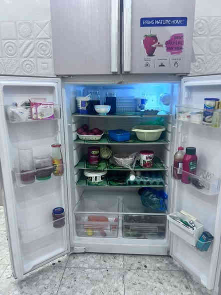 السلام عليكم ثلاجه للبيع اسمها (الوادي)  نضيفه جداا
الحجم / كبير  ( البيع لغرض السفر مستعجل) 
السعر 650  
اي اتصال او استفسار اتصلو على الرقم ***********او 06870380776
