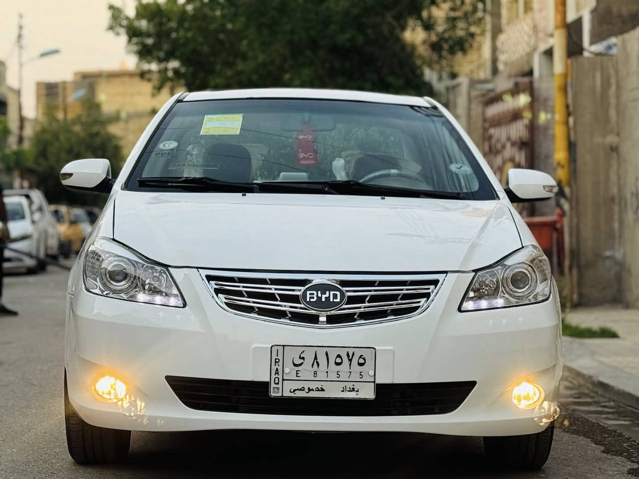 السلام عليكم 👋
Byd 2016 
مكفوله من الضربه والتبديل عدا صبغ بخشم البنيد والجاملغ  كير محرك جديد صدر امامي خلفي تخم تاير جديد  تدفئه تبريد ثلج كهربائيات تحكمات كلهه شغاله حساسات خلفيه شاشه تاب  سلايد روف 
والسياره كلش نضيفه وغرفتهه جديده ومابيهه اي نقص تحويل ثاني يوم  
السعر64 💵وبيهه مجال قليل 
للاستفسار ☎️***********  
بغداد البلديات
ممتواجد على النت شراي اتصل
