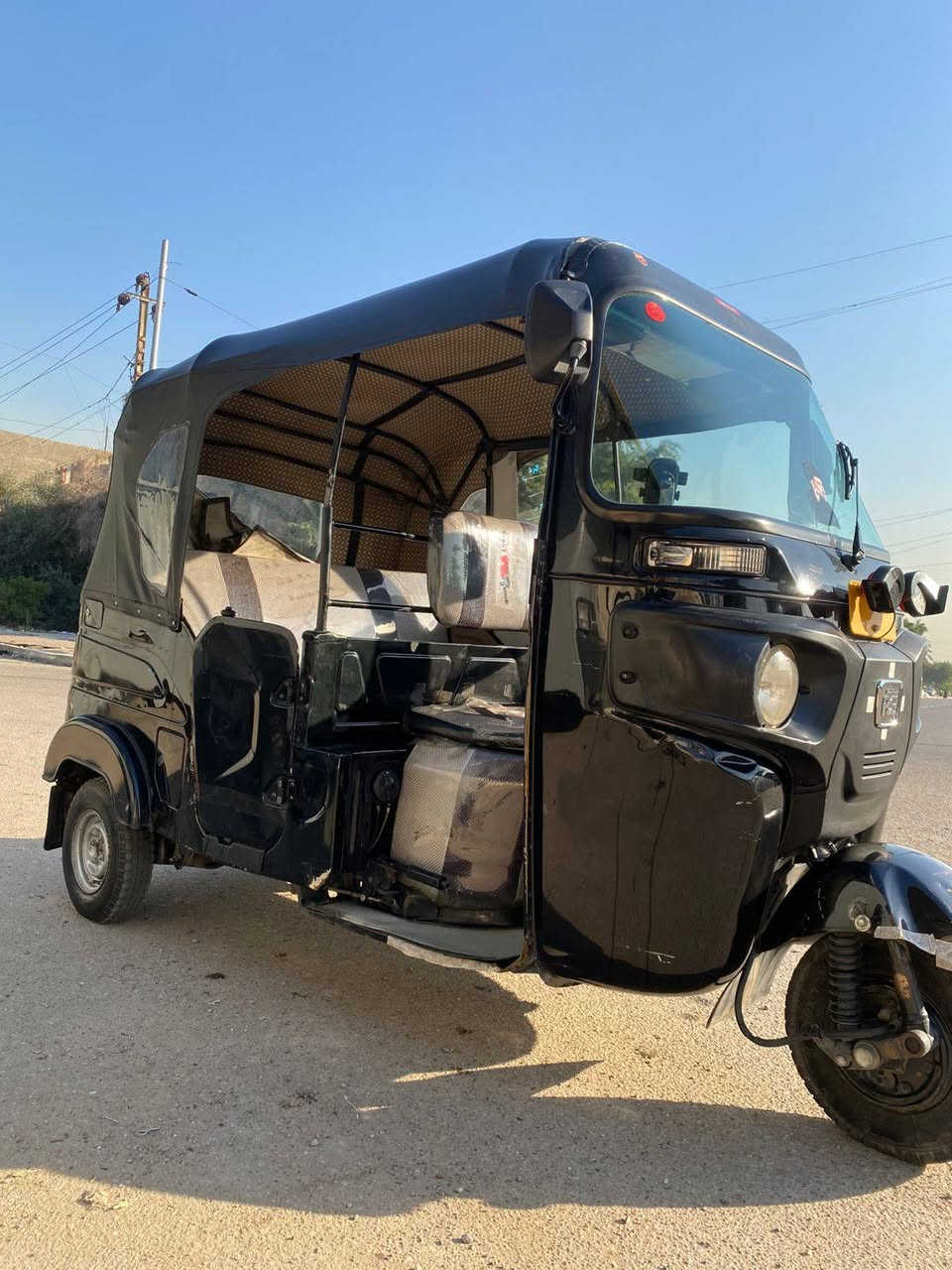 السلام عليكم تك توك  2022شهر 11   بيه طخات ومعجون قليل موضح بل صور  عنوان بغداد حي العامل جمعيات السعر 7ملاين750
رقم***********
