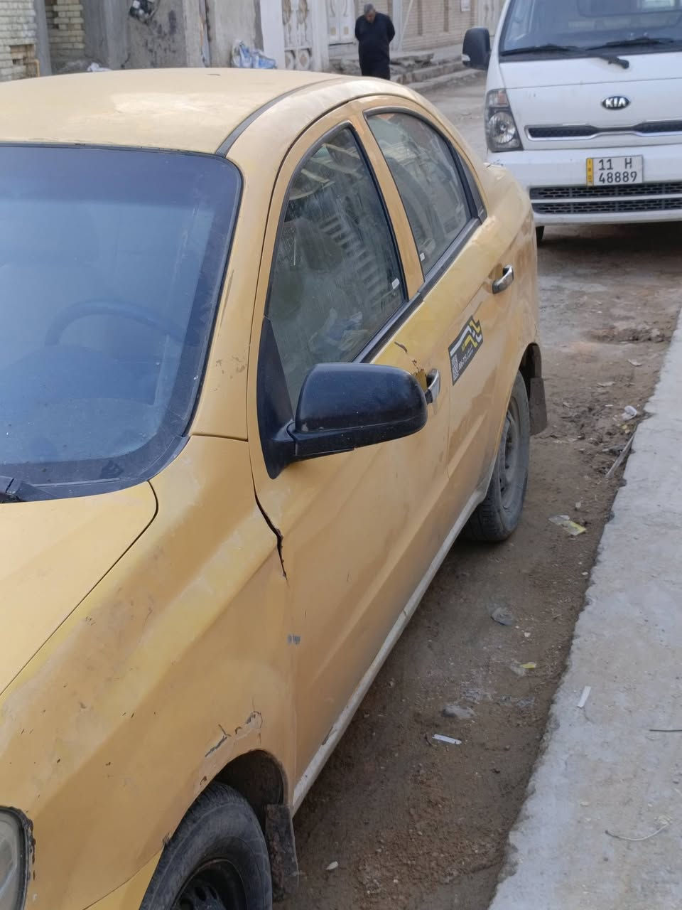 السلام عليكم افيو 2011  بسمي تحويل ثاني يوم
عوزها بس مشط وبيها جاملغين  صدر با الجيس داخله هزه قبل سبوع تخم تاير  سعر 48 
مكاني حس اؤر 
***********
