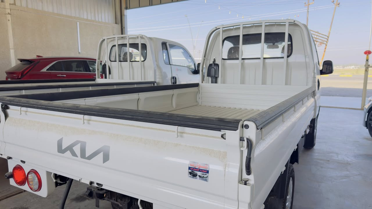 اللهم صل على محمد وآل محمد 
على بركة الله توفر كيا حمل ٢٧٠٠ ✔️
موديل 2025 👍
ضمان الشركة الدولية  ٢سنة 🔥
للاستفسار ***********☎️
