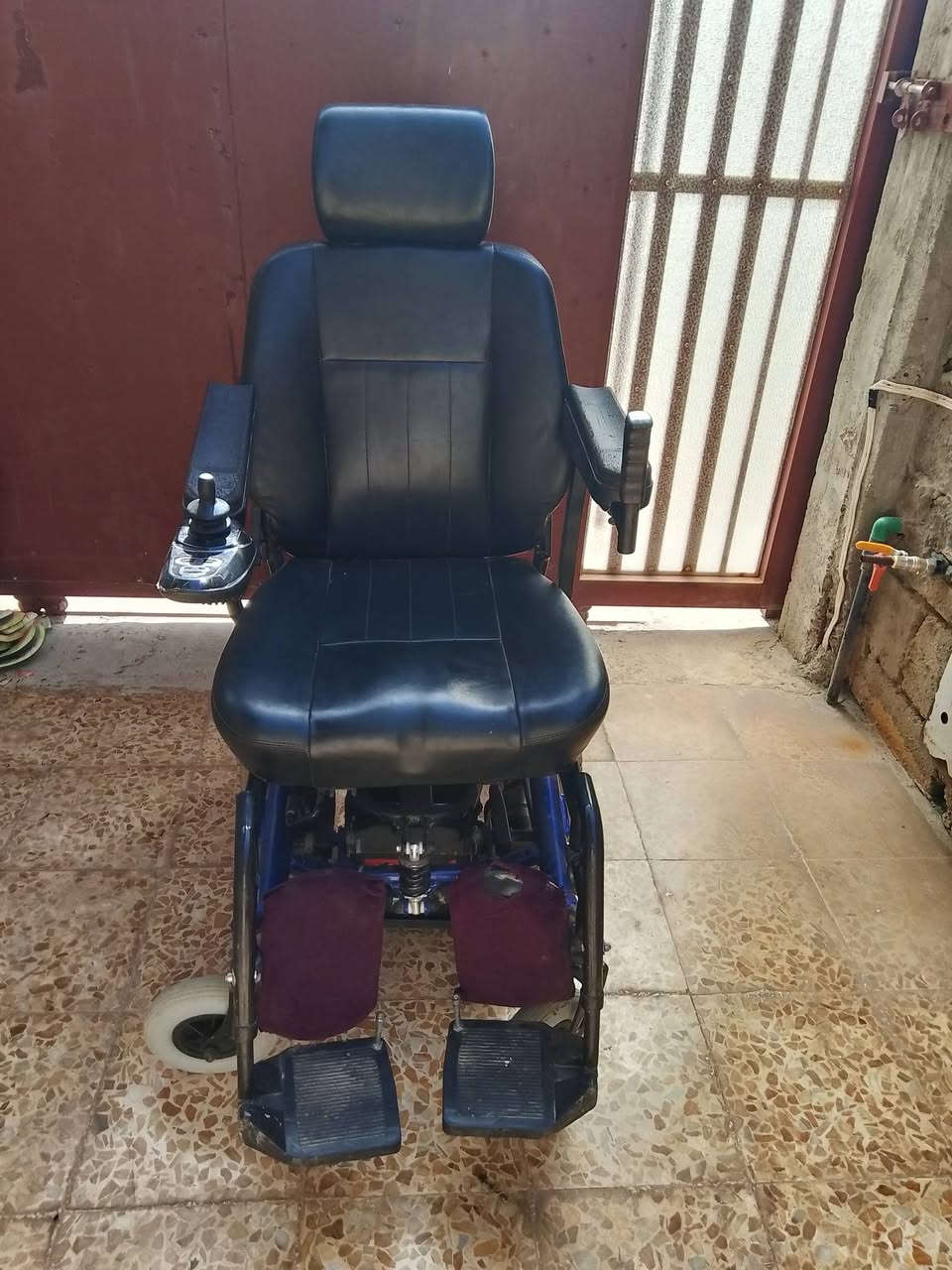عربانه للبيع ***********
