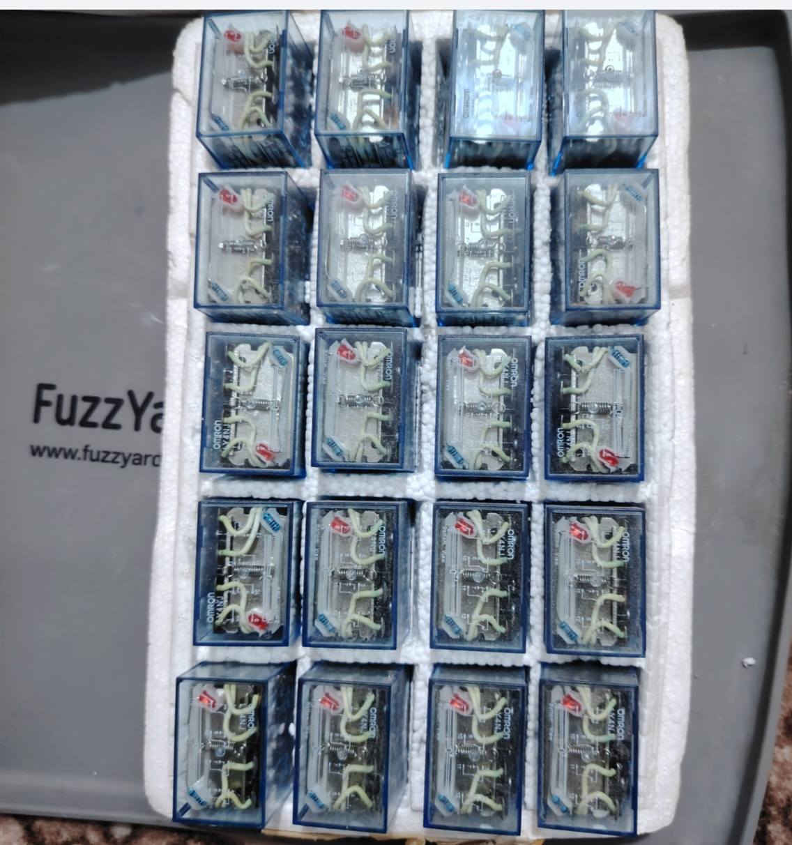 نوع فرنسي قدرة ٥٠ امبير مستخدم و شرط الفحص. عدد ١٠
والريلي امرون ماليزي عدد ٢٠


**إذا كنت صاحب هذا الإعلان وتريد حذفه لأي سبب، رجاءا أرسل رسالة إلى الدعم الفني**