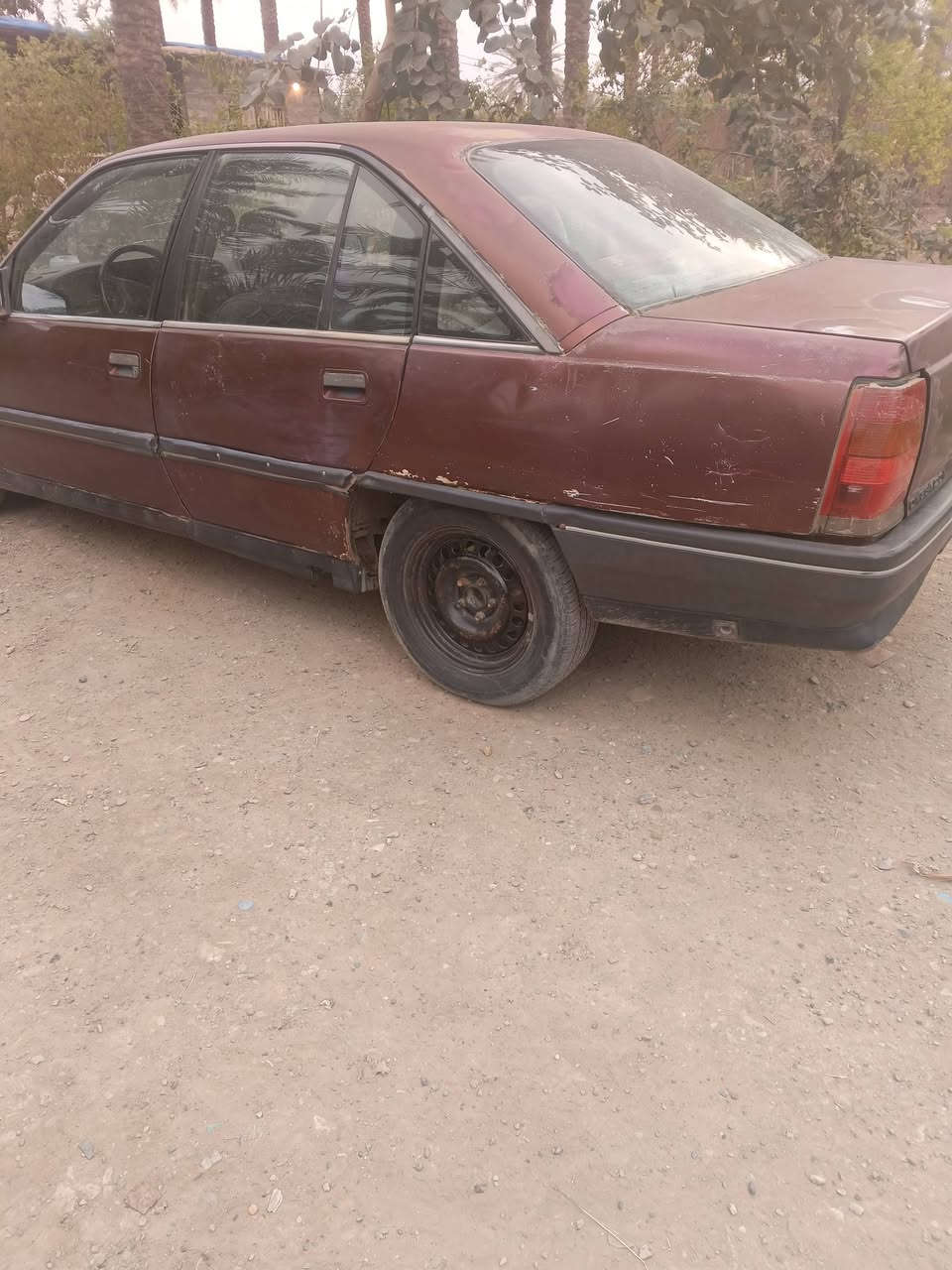 السلام عليكم سياره موديل 90بسمي هزةجديدة مكينة أربعة سلندر كيرعادي السعر 24وبيهة مجال للتواصل *********** العنوان بعقوبة
