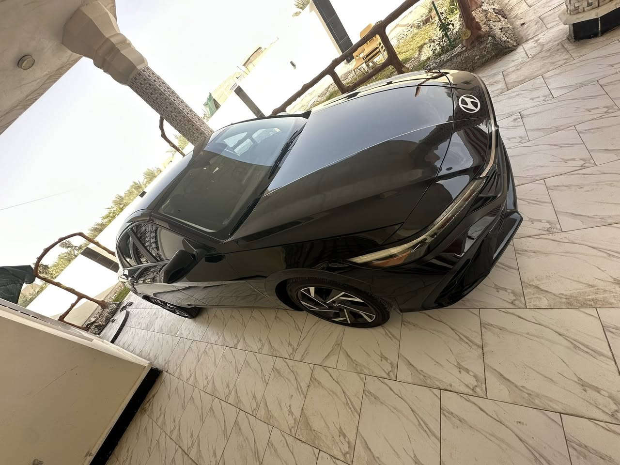 سلام عليكم الانترا موديل 24 ماشيه 18 حادث جاملغ وبنيد بدون دواخل السياره بدون ارقام 
السعر. *********** 
مكاني. بابل حله
