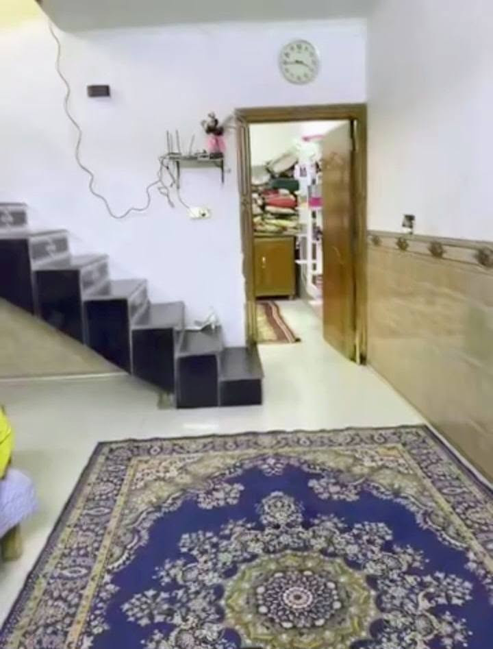 على بركة الله سبحان وتعالى
عروضنا مستمره من #مكتب_الأزهار_للعقار
السعر مناسب { 62 } وقابل للتفاوض 
دار للبيع ٢٥٠متر سند زراعي تحويل مباشر
العنوان قضاءبلد ، حولي البعنون ، قرب معهد القلم قريب جدآ من الشارع الرئسي
يحتوي على
غرفتين
صالة
مطبخ
استقبال
للاستفسار اكثر الاتصال على الرقم { *********** } أتصال+واتساب
​📍 مكتب الازهار للعقار قضاءبلد
    { ثقتكم هي دافعنا للاستمرار }

