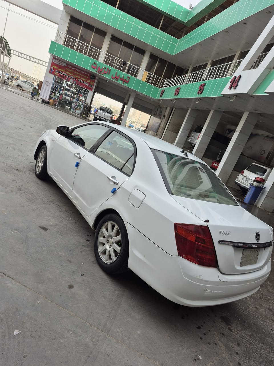 السلام عليكم جيلي موبل 2013 سيارة كفالة فقط تلكيط خياسات مكينه وكير وكهربائيات وحداده كلة مكفول مكفولة من ضربة وتبديل دواخل جدد شاشه وبرده خلفية بلاد تخم تاير سياره جاهزه وجديده سعره قفل 40 مكاني بلبصرة بلقبلة ***********
