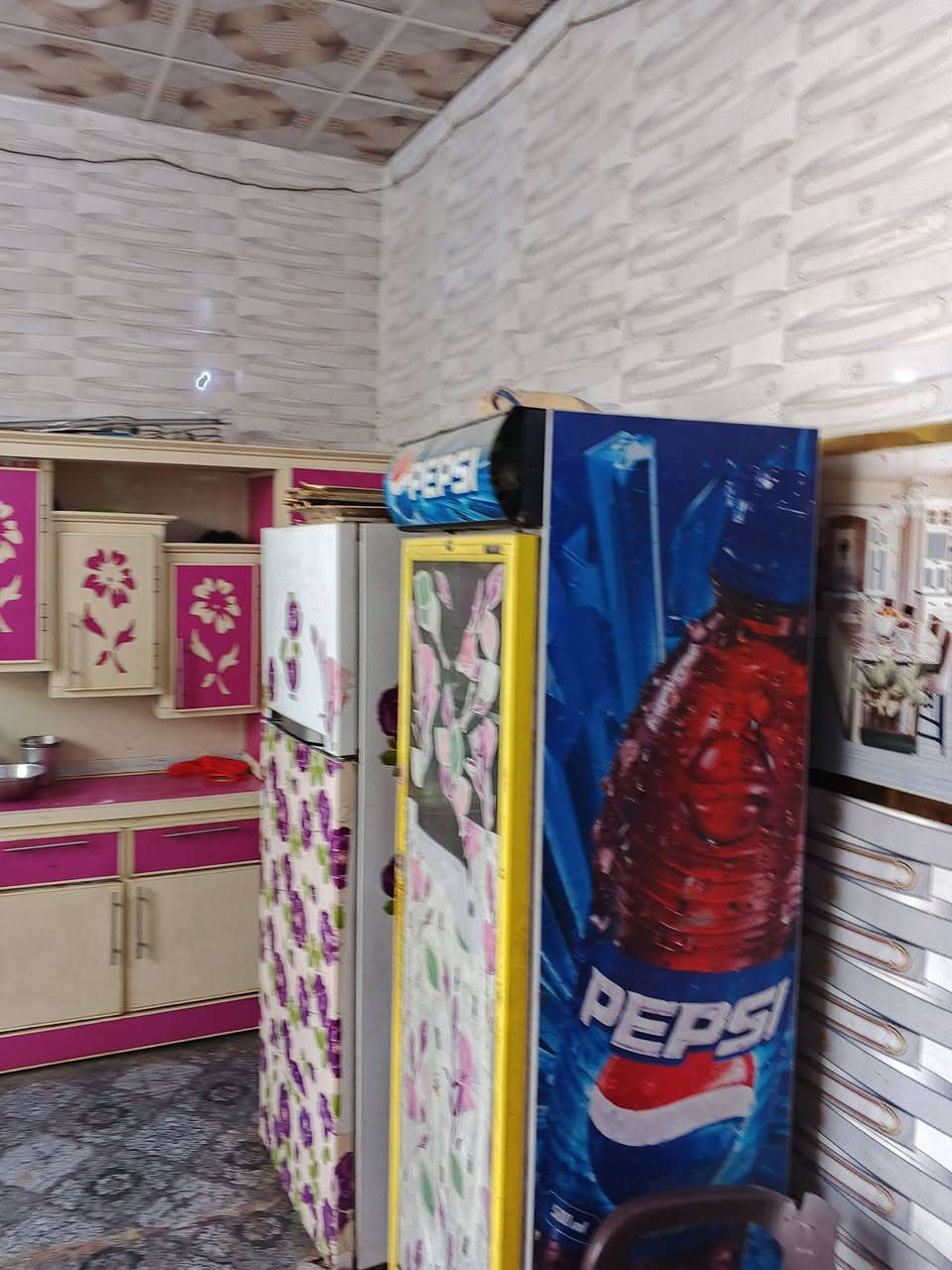 بيت زراعي النهروان قرب السيطرة شارع الملعب خط اول 230 متر ركن على شارعين طابوك مسلح كافة الخدمات متوفرة مي كهرباء تبليط شارع 12 متر وشارع 8 متر 
*********** بيه واتساب
