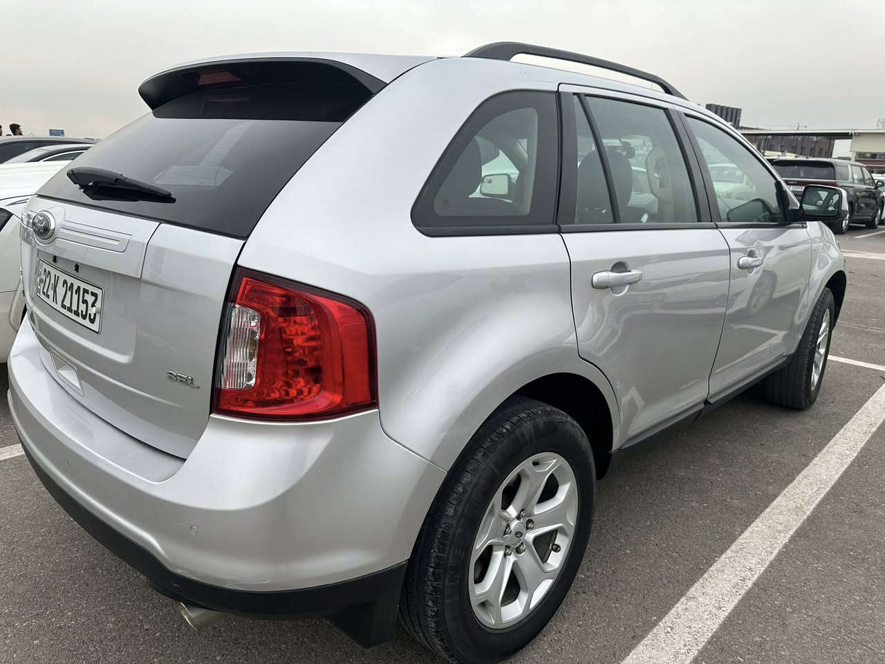 فورد ايدج ٢٠١٢ شركه نيفا بيها قطعه ونص صبغ رقم سنويه جديد مكان ***********&*********** اربيل
