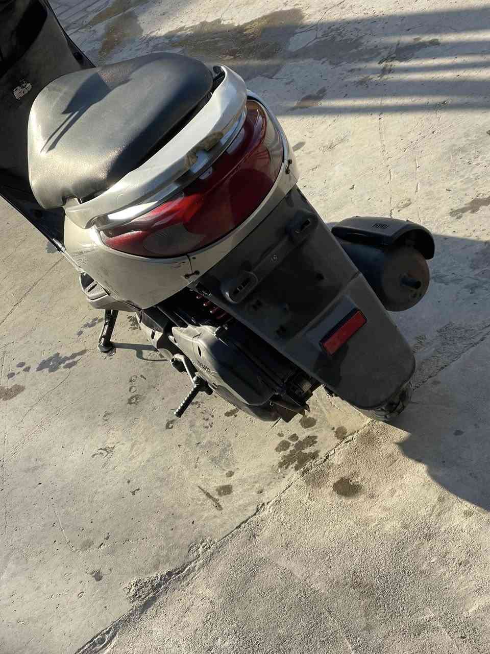 ‏سلام عليكم دراجة للبيع بريز دراجة نظيفة وكل شيء ما بيها ومكان بغداد الأعظمية والسعر 450 وهذا رقمي ￼ ***********
