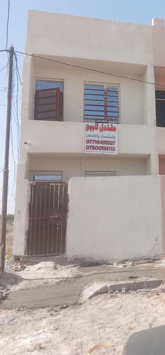 مشتمل للبيع ٥٠ متر طابقين بلوقف القادري*********** خلف المعارض جكوك مقابيل مرور الكاضميه *********** سعر ٤٠
