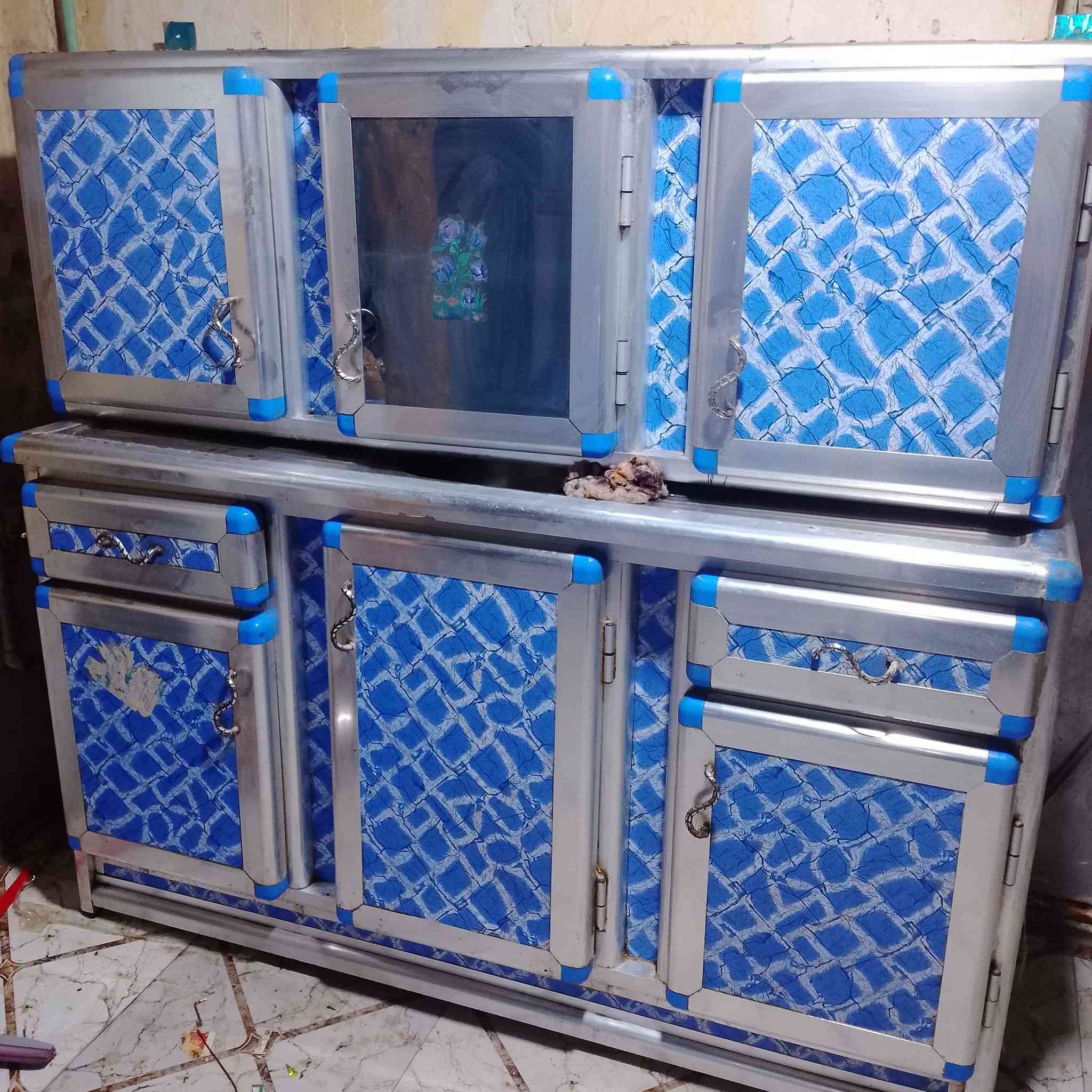 للبيع  كاونتر ابو سنك متر ونص نضيف سعر 140 العنوان بصره تاميم للاستفسار *********** البصرة, العراق
