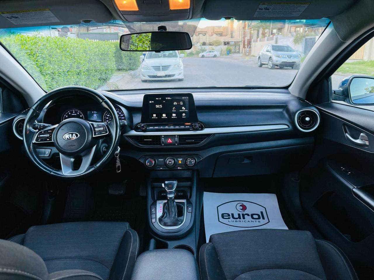 السلام عليكم كيا فورتي موديل 2020 وارد حادثها باب صبغ وجاملغ تبديل ماشية 108 كم السيارة جاهزة مو كلّ النواحي استخدام قليل للبيع او مراوس السعر 133 وبيها مجال *********** بغداد, العراق
