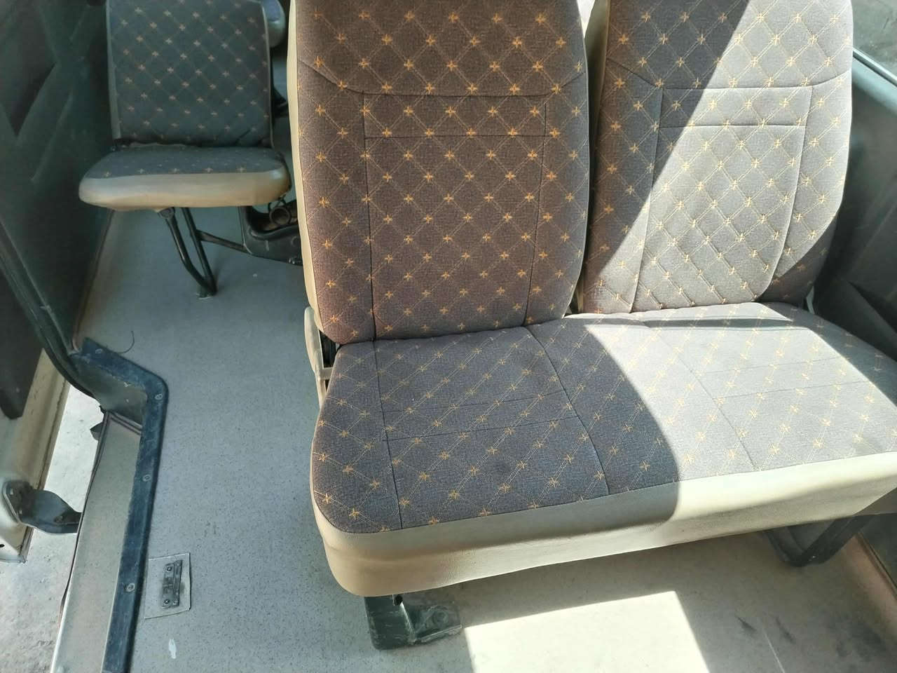 سلام عليكم سياره للبيع     اج وان موديل 2015  بسمي حره مصفره هيه ومرور وضربه تحويل ثاني يوم ***********مكان ديالى بعقوبه
