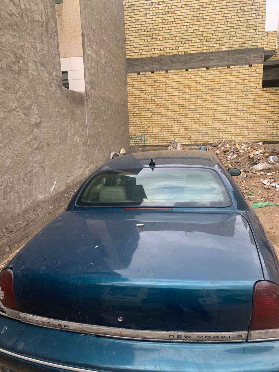 السلام عليكم كلايزر للبيع مديل ١٩٩٨
كير جديد قبل سبوع شاده 
مكينه مكفولة لا صوت ولا بخار 
حداديه نص عمر 
كشر لا شخط ولا ضربه سيارة كشره ونصبته احله من صور 
داخل بلاد 
سعره ٢٥ مكانه بغداد 
وهذا رقم راعيه ***********
